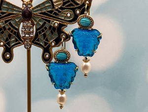 TAGLIAMONTE Designs (2070E) 925SS/YGP Venetian Cameo Earrings *Medusa*Reg.$280