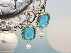 TAGLIAMONTE Designs (2247E) 925SS/YGP Venetian Cameo Earrings *Putto*Reg.$240
