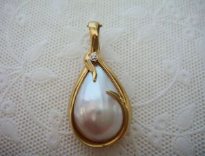 14K Yellow Gold Mabe Pearl Pendant (1089)*Reg.750