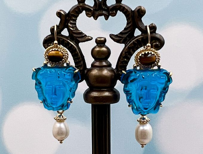 TAGLIAMONTE Designs (Q19052) 925SS/YGP Venetian Cameo Earrings *Medusa*Reg.$280