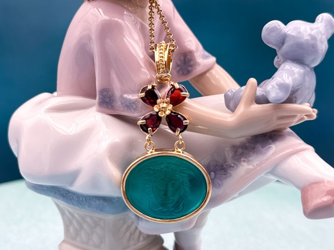 TAGLIAMONTE Designs (PN2880P) 925SS/YGP Venetian Cameo Pendant *Medusa*Reg.$250